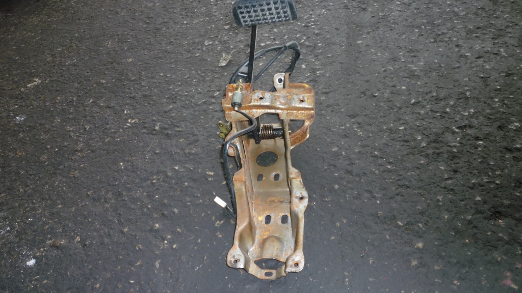 DAIHATSU L200 (KANCIL) PEDAL AUTO